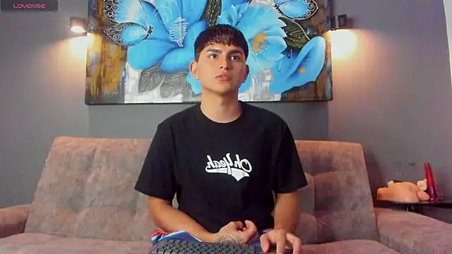 Snapshot of Lyam_ap chatting on December 18, 2025, 7:58 am Lyam ap online show from December 18, 2025, 7:58 am