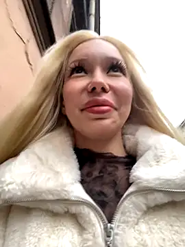 Snapshot of babydolll chatting on October 28, 2025, 12:30 pm babydolll online show from October 28, 2025, 12:30 pm