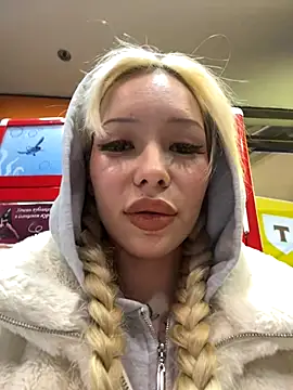 Snapshot of babydolll chatting on November 4, 2025, 12:26 pm babydolll online show from November 4, 2025, 12:26 pm