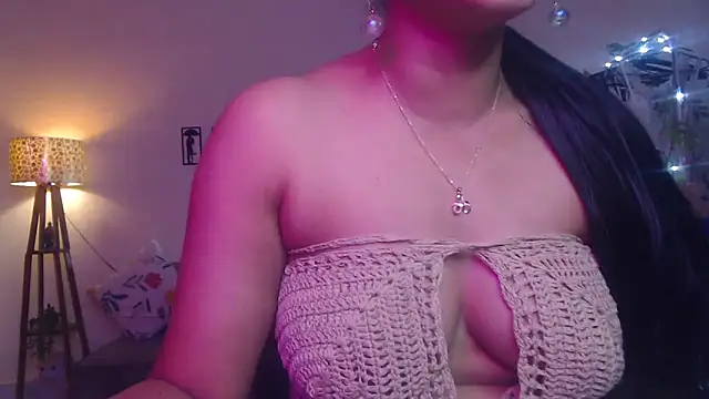 Snapshot of Zonayesha chatting on November 10, 2025, 2:05 pm Zonayesha online show from November 10, 2025, 2:05 pm