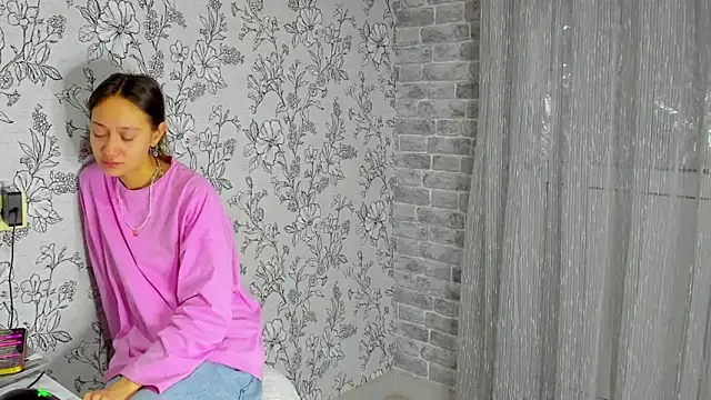 EllaSky xoxo online show from November 24, 2025, 8:19 pm