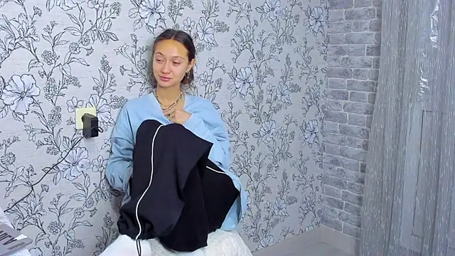 EllaSky xoxo online show from November 27, 2025, 1:51 am