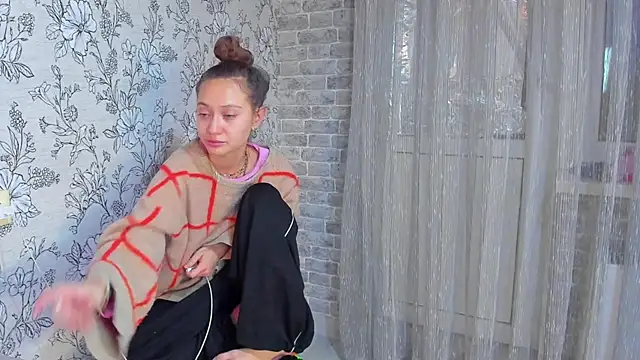 EllaSky xoxo online show from December 17, 2025, 8:48 pm