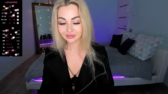 AdeleRoberts online show from February 21, 2025, 12:39 pm