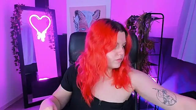 Snapshot of NielletaBlossom chatting on February 13, 2025, 5:58 am NielletaBlossom online show from February 13, 2025, 5:58 am