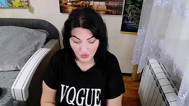 Snapshot of Lady_Boom_Wild_ chatting on November 19, 2025, 6:30 pm Lady Boom Wild online show from November 19, 2025, 6:30 pm