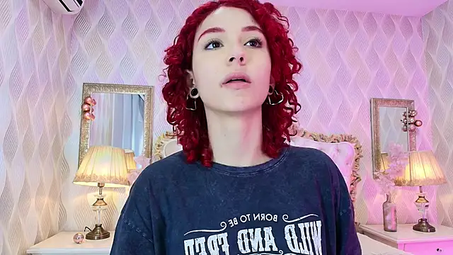 Ivy Starr1 online show from December 14, 2025, 1:05 pm