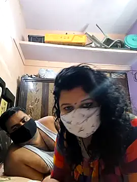 Snapshot of bobbyronak chatting on October 12, 2025, 6:51 pm bobbyronak online show from October 12, 2025, 6:51 pm