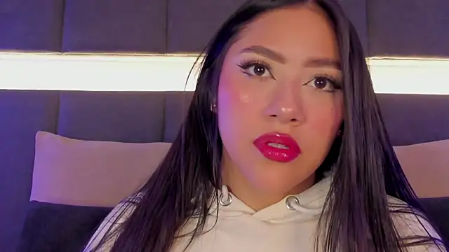 nicolle pierce online show from January 30, 2025, 12:48 pm