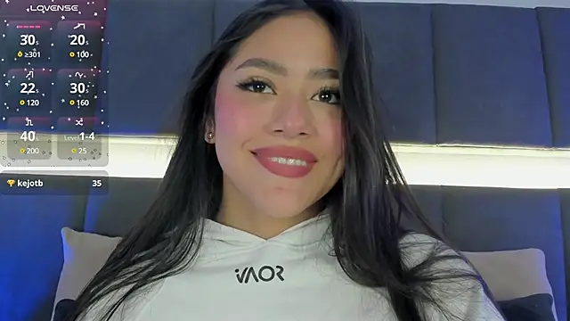 nicolle pierce online show from February 21, 2025, 3:21 pm