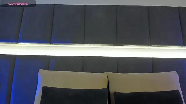 nicolle pierce online show from March 12, 2025, 12:57 pm