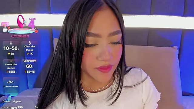 nicolle pierce online show from March 19, 2025, 4:13 pm