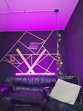 Snapshot of Gelena_Black chatting on December 1, 2025, 12:10 pm Gelena Black online show from December 1, 2025, 12:10 pm