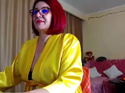 Snapshot of EdithCharm chatting on January 14, 2025, 7:11 pm EdithCharm online show from January 14, 2025, 7:11 pm