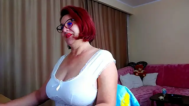 Snapshot of EdithCharm chatting on October 4, 2025, 2:48 pm EdithCharm online show from October 4, 2025, 2:48 pm