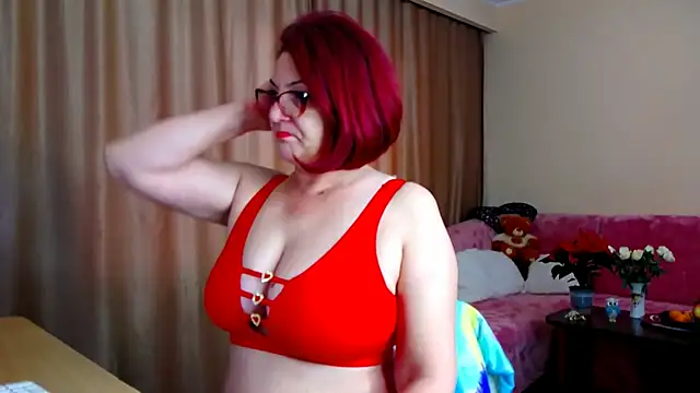 Snapshot of EdithCharm chatting on December 4, 2025, 1:53 pm EdithCharm online show from December 4, 2025, 1:53 pm