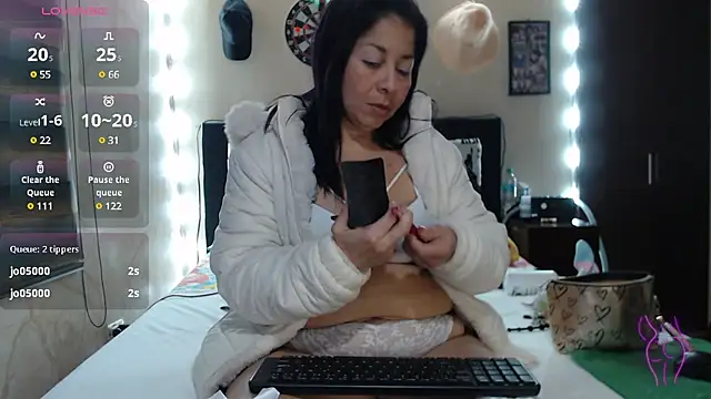 Snapshot of Rachell_111 chatting on January 29, 2025, 11:51 am Rachell 111 online show from January 29, 2025, 11:51 am