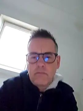 Hectorthyssen1 online show from January 5, 2025, 3:02 pm