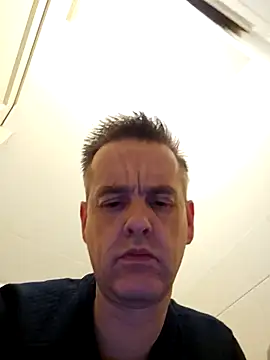 Hectorthyssen1 online show from January 13, 2025, 7:31 pm