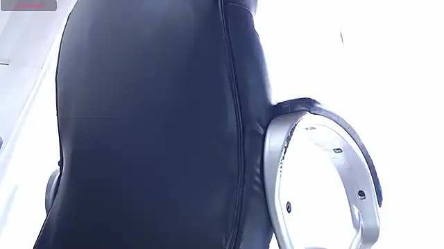 Snapshot of Bedobigcock chatting on March 5, 2025, 5:50 pm Bedobigcock online show from March 5, 2025, 5:50 pm