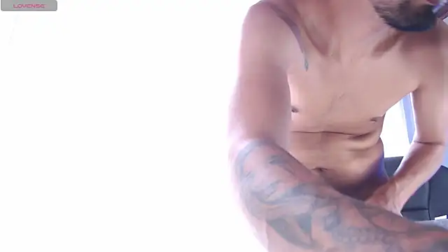 Snapshot of Bedobigcock chatting on March 10, 2025, 6:45 pm Bedobigcock online show from March 10, 2025, 6:45 pm