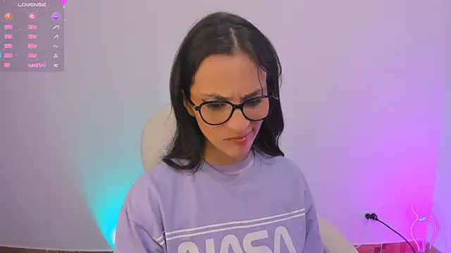 Snapshot of mariaan_m_ chatting on December 14, 2024, 10:18 pm mariaan m online show from December 14, 2024, 10:18 pm