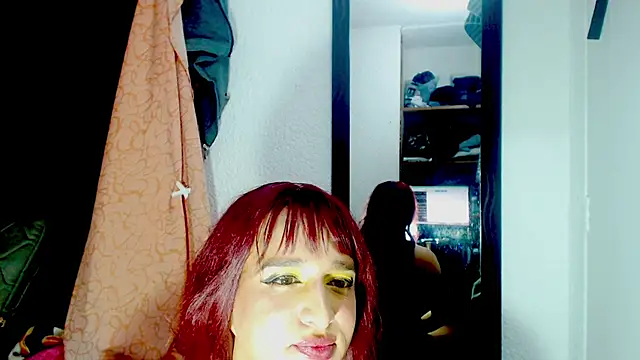 Snapshot of alexandrasexy32 chatting on February 18, 2025, 7:32 am alexandrasexy32 online show from February 18, 2025, 7:32 am