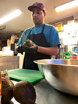 Snapshot of TacosSenpai chatting on October 4, 2025, 9:46 pm TacosSenpai online show from October 4, 2025, 9:46 pm