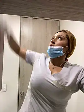 Keittly  online show from January 11, 2025, 5:18 pm