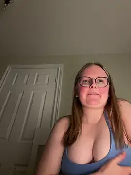 Snapshot of lexie_lilacs chatting on January 12, 2025, 2:14 am lexie lilacs online show from January 12, 2025, 2:14 am