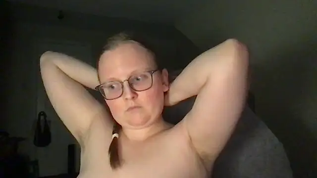 Snapshot of lexie_lilacs chatting on February 22, 2025, 4:29 am lexie lilacs online show from February 22, 2025, 4:29 am