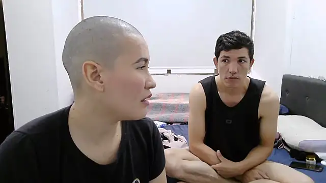 luxandracon23 online show from November 13, 2025, 9:25 pm