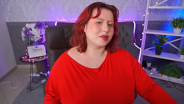 LiliyaMoon online show from November 19, 2025, 2:28 pm