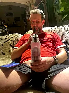 Snapshot of Gilgamesch1704 chatting on October 30, 2025, 12:56 am Gilgamesch1704 online show from October 30, 2025, 12:56 am