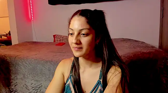 Snapshot of sweet_sara2 chatting on February 11, 2025, 2:03 am sweet sara2 online show from February 11, 2025, 2:03 am