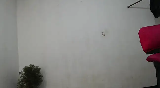 fernandez latinblackk online show from December 22, 2024, 6:06 am