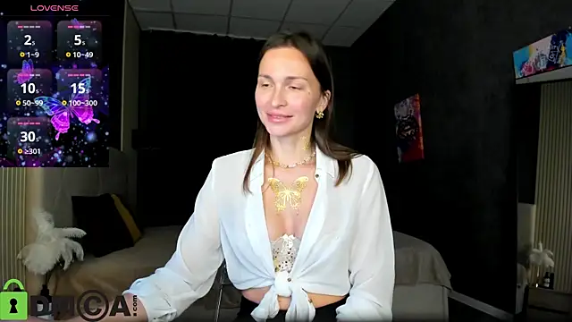 Snapshot of Beatrice_Brice chatting on September 18, 2025, 11:29 pm Beatrice Brice online show from September 18, 2025, 11:29 pm