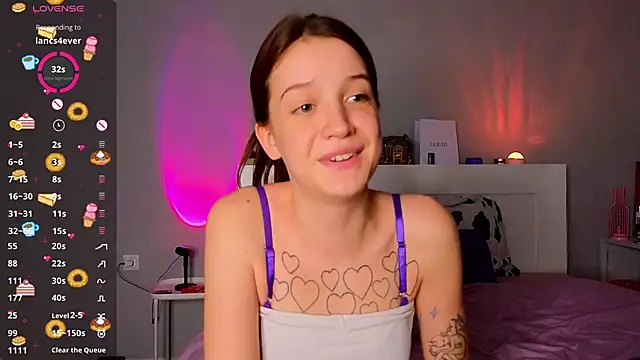 Snapshot of Sweet_Evva chatting on November 10, 2025, 5:34 pm Sweet Evva online show from November 10, 2025, 5:34 pm