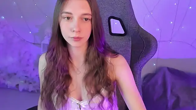 Snapshot of AveAngela chatting on December 30, 2024, 6:20 am AveAngela online show from December 30, 2024, 6:20 am