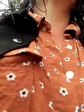 Snapshot of celeste-30_ chatting on February 25, 2025, 11:52 am celeste-30 online show from February 25, 2025, 11:52 am