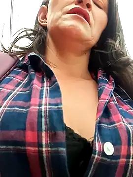 Snapshot of celeste-30_ chatting on March 13, 2025, 3:39 pm celeste-30 online show from March 13, 2025, 3:39 pm