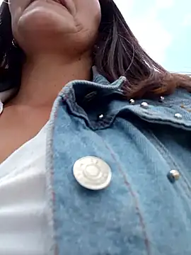 Snapshot of celeste-30_ chatting on September 13, 2025, 3:34 pm celeste-30 online show from September 13, 2025, 3:34 pm