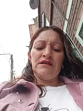 Snapshot of celeste-30_ chatting on October 8, 2025, 2:04 pm celeste-30 online show from October 8, 2025, 2:04 pm