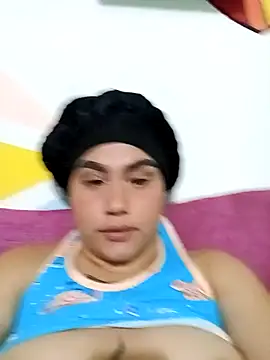 Snapshot of Marilin_Jessie chatting on October 18, 2025, 6:05 am Marilin Jessie online show from October 18, 2025, 6:05 am