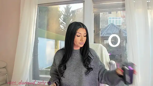 missdiamond  online show from December 18, 2024, 7:15 am