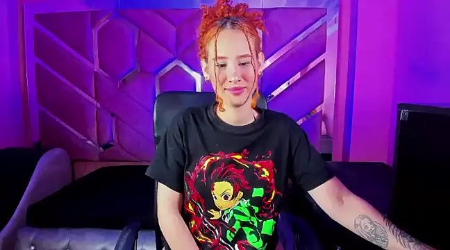 Snapshot of Nami_Curls chatting on February 16, 2025, 1:16 pm Nami Curls online show from February 16, 2025, 1:16 pm