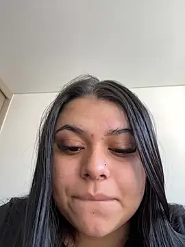 Snapshot of alissonfernandez_ chatting on January 12, 2025, 2:19 pm alissonfernandez online show from January 12, 2025, 2:19 pm