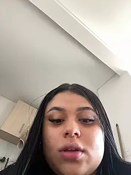 Snapshot of alissonfernandez_ chatting on January 15, 2025, 7:12 pm alissonfernandez online show from January 15, 2025, 7:12 pm