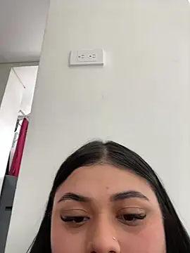 Snapshot of alissonfernandez_ chatting on February 1, 2025, 5:16 pm alissonfernandez online show from February 1, 2025, 5:16 pm
