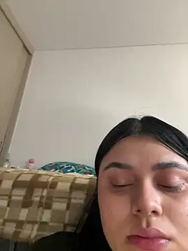 Snapshot of alissonfernandez_ chatting on February 13, 2025, 9:27 pm alissonfernandez online show from February 13, 2025, 9:27 pm
